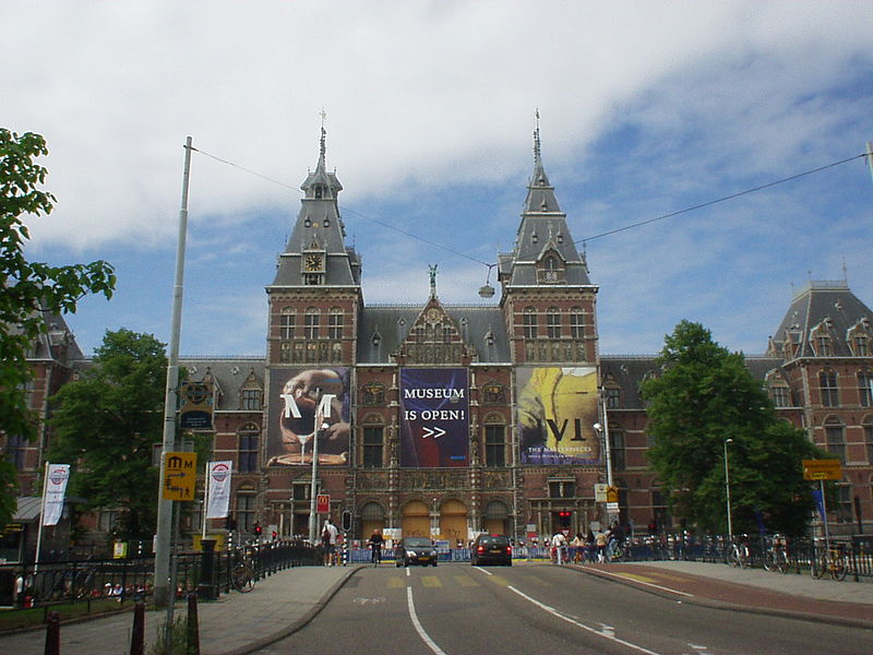 800px-Rijksmuseum.Amsterdam