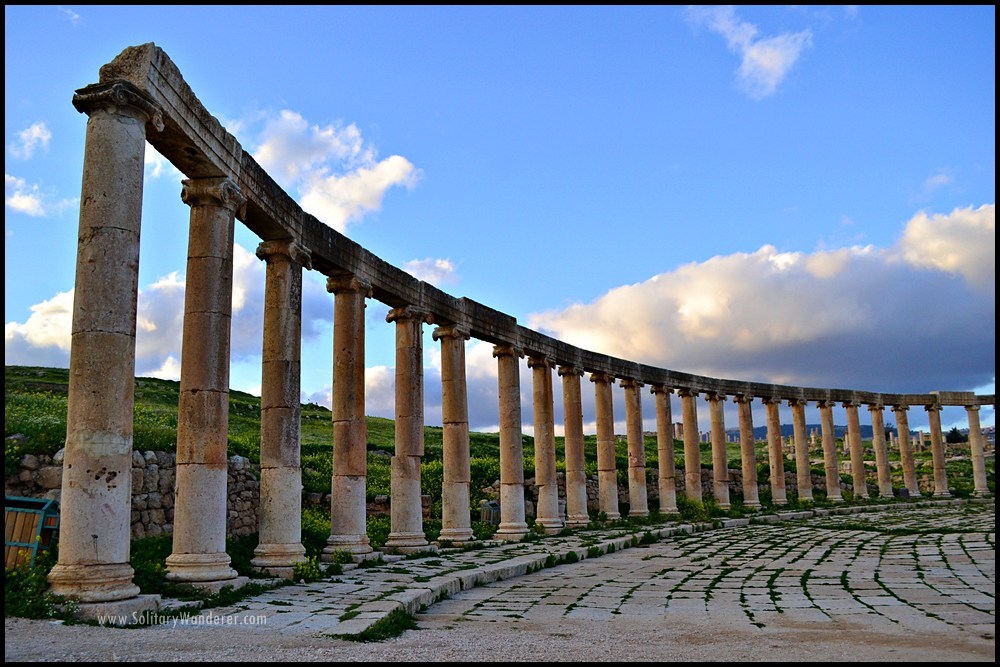 forum roman ruins in jerash