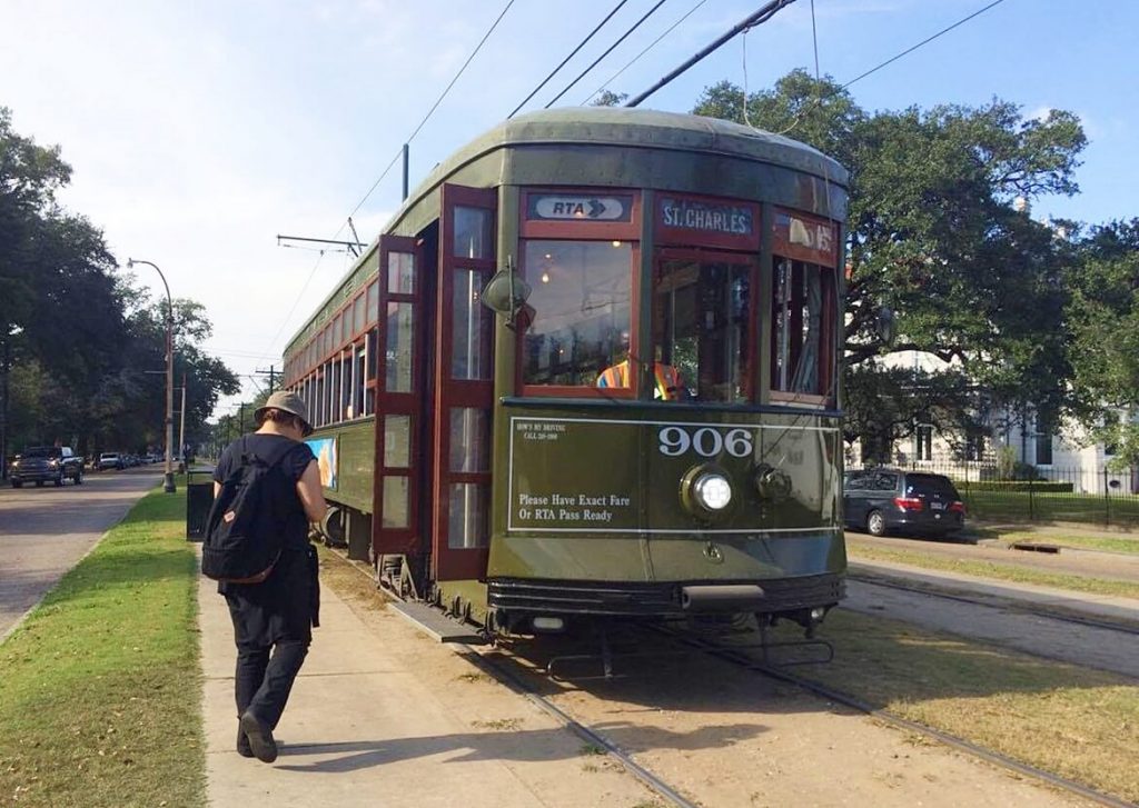 things to do in new orleans - st charles streetcar