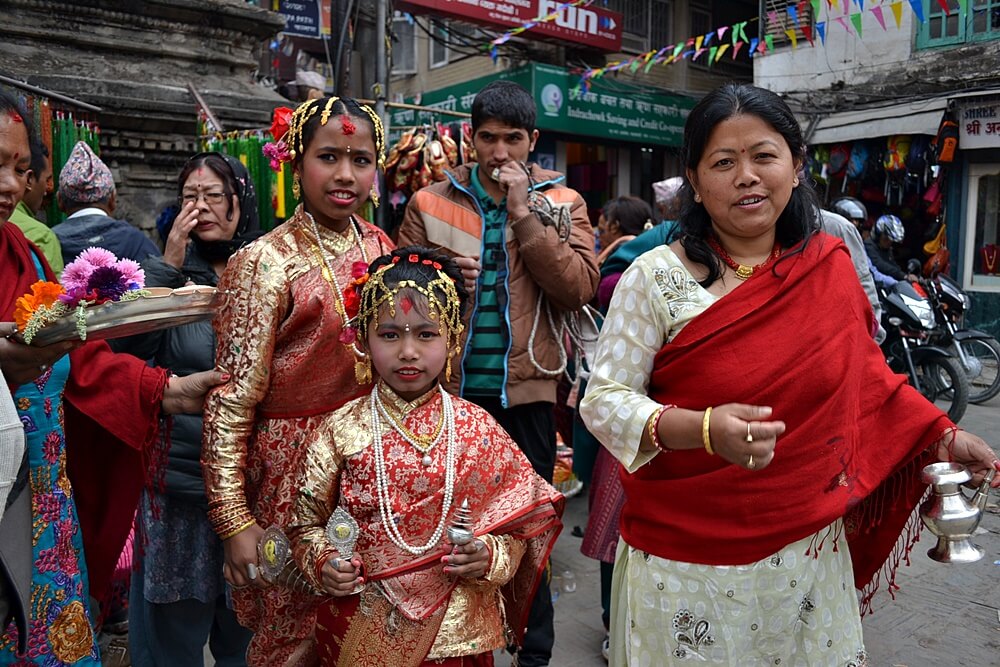 gente en Katmandú